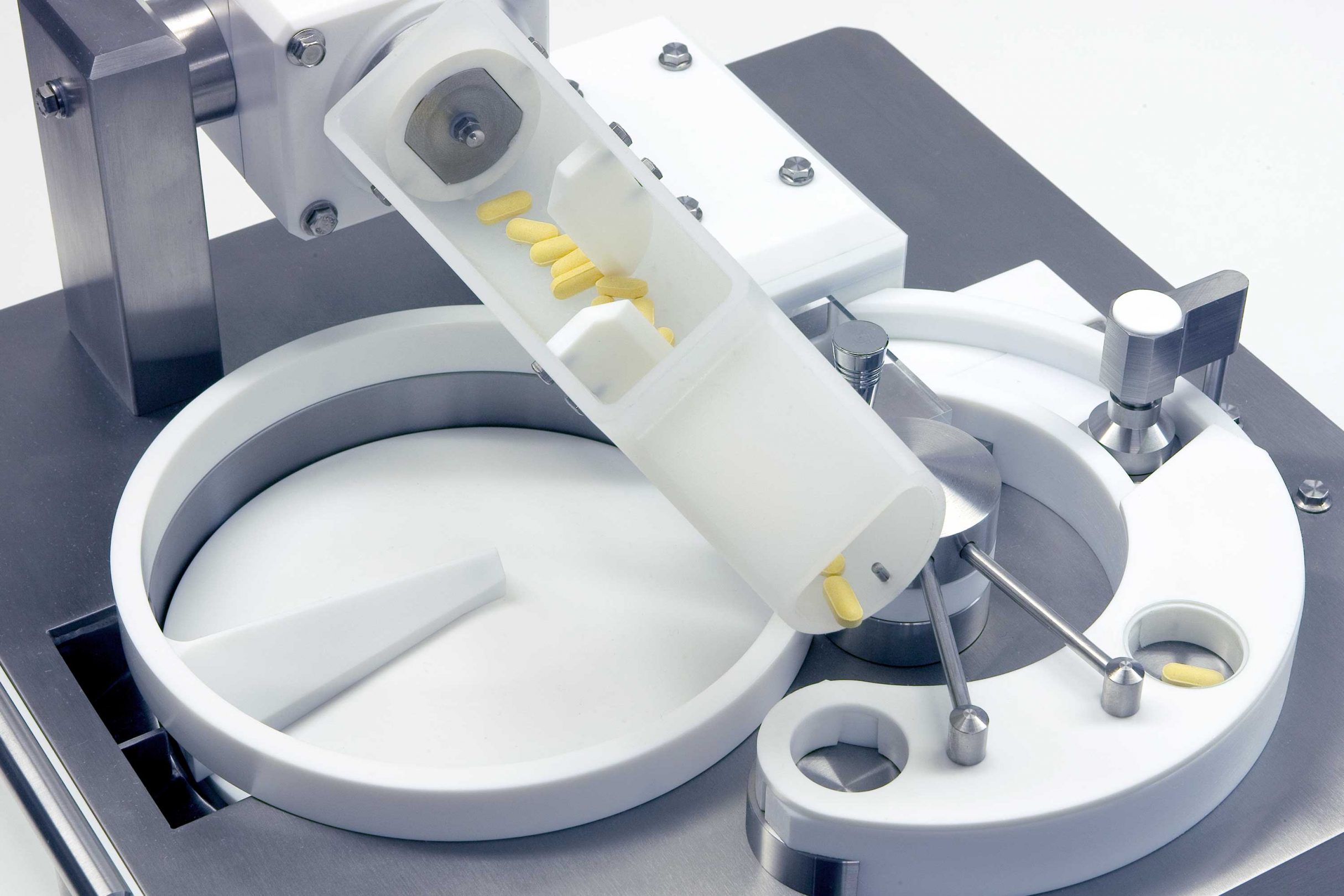 ipcline-uts-ip65-tablet-testing-systems-for-industrial-applications-integrated-distributor-discs-kraemer-elektronik IPC.line UTS IP65i, Tablet testing system for industry, Kraemer Elektronik